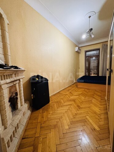 Satılır 3 otaqlı köhnə tikili 85 m², Sahil m., photo 8 from 27