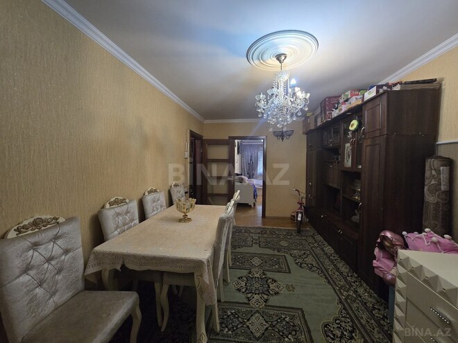 Продается 3-комн. вторичка 65 м², photo 1 from 14