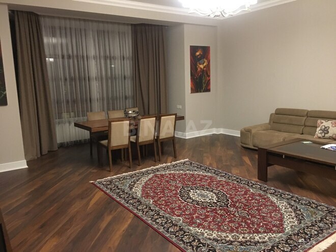 İcarəyə verilir 3 otaqlı yeni tikili 162 m², 28 May m., photo 1 from 17