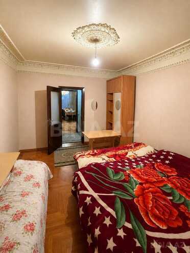 Satılır 3 otaqlı köhnə tikili 85 m², Xalqlar Dostluğu m., photo 4 from 9