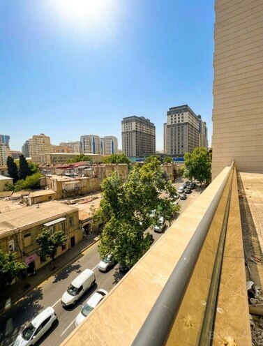 Satılır 4 otaqlı yeni tikili 295 m², 28 May m., photo 11 from 18