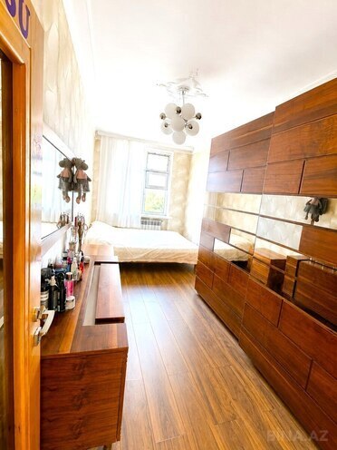 Продается 3-комн. вторичка 70 м², пос. Бакиханова, photo 4 from 16