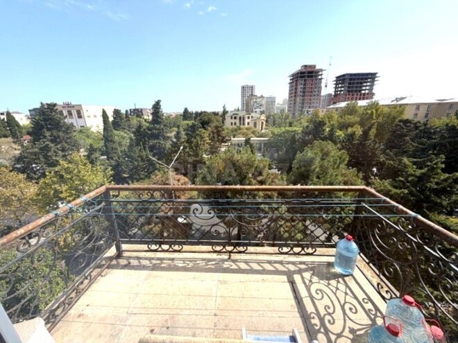 Продается 3-комн. вторичка 70 м², пос. Бакиханова, photo 10 from 16