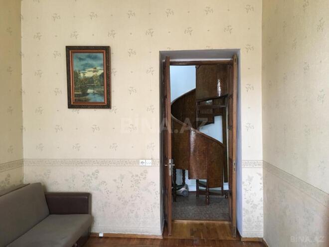 Satılır 1 otaqlı köhnə tikili 40 m², Sahil m., photo 8 from 12