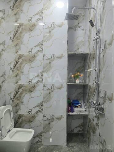 Сдается 2-комн. новостройка 72 м², м. Низами, photo 13 from 17