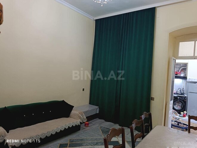 Satılır 2 otaqlı köhnə tikili 56 m², Nizami r., photo 1 from 8