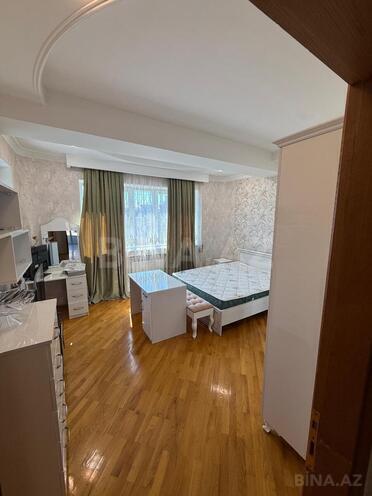 Сдается 3-комн. новостройка 140 м², м. Элмляр Академиясы, photo 1 from 11