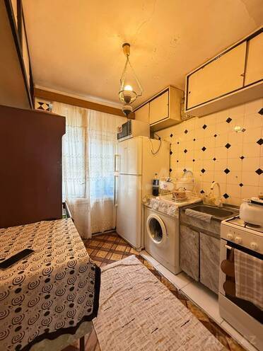 Продаётся 3-комн. вторичка 80 м², м. Элмляр Академиясы, photo 12 from 20