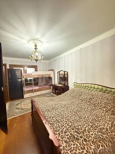 Продаётся 3-комн. вторичка 80 м², м. Элмляр Академиясы, photo 8 from 20