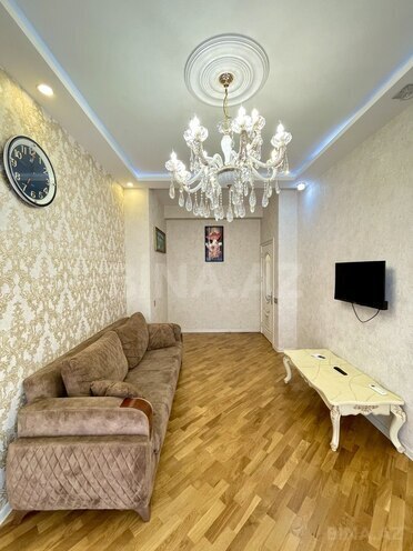 Сдаётся 2-комн. новостройка 70 м², м. Иншаатчылар, photo 6 from 19