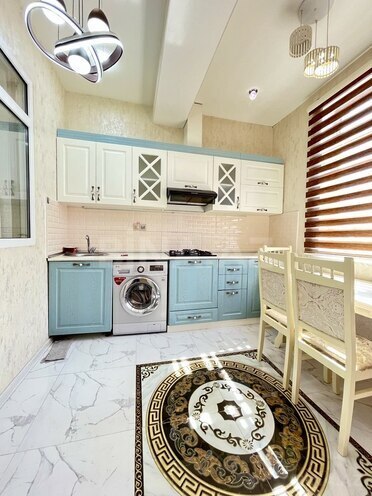 Сдаётся 2-комн. новостройка 70 м², м. Иншаатчылар, photo 1 from 19