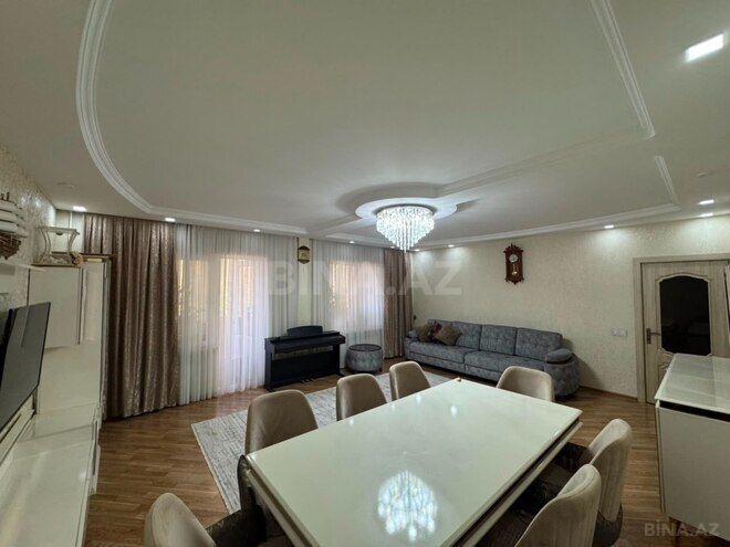 Satılır 5 otaqlı köhnə tikili 120 m², Xalqlar Dostluğu m., photo 1 from 25