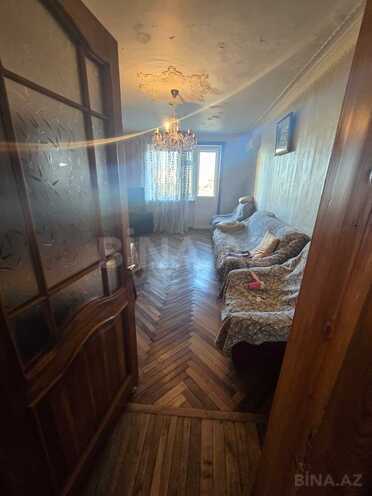 Продается 3-комн. вторичка 70 м², м. Ичеришехер, photo 1 from 12