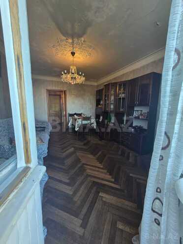 Продается 3-комн. вторичка 70 м², м. Ичеришехер, photo 3 from 12