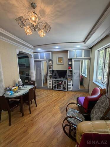 Satılır 2 otaqlı köhnə tikili 75 m², 7-ci mikrorayon q., photo 11 from 17