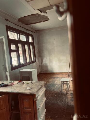 Продаётся 6-комн. вторичка 70 м², м. Нариман Нариманов, photo 1 from 18