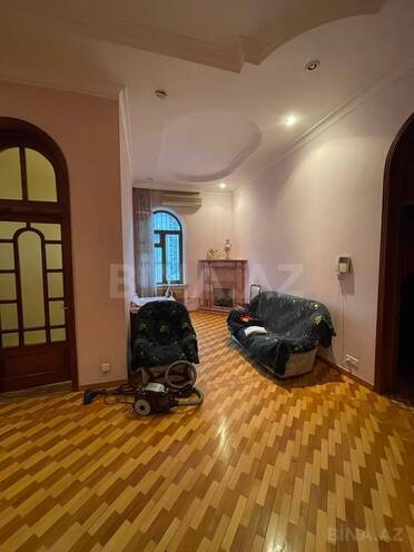 Продаётся 11-комн. дом/дача 1 030 м², м. Гянджлик, photo 9 from 30