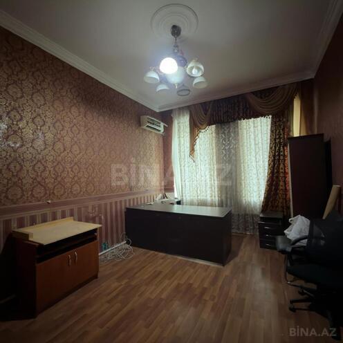 İcarəyə verilir  obyekt 320 m², 28 May m., photo 1 from 26