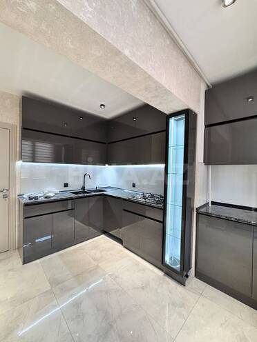 Продаётся 3-комн. вторичка 85 м², м. Ази Асланов, photo 13 from 18