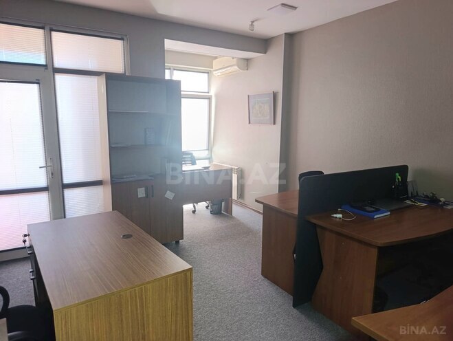 Сдаётся 4-комн. офис 110 м², м. Элмляр Академиясы, photo 12 from 13