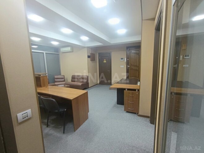 Сдаётся 4-комн. офис 110 м², м. Элмляр Академиясы, photo 9 from 13