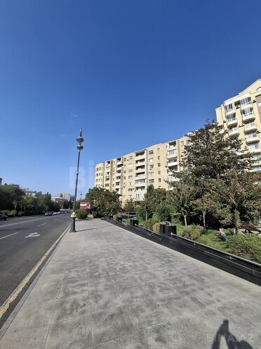 Сдаётся 4-комн. офис 110 м², м. Элмляр Академиясы, photo 1 from 13