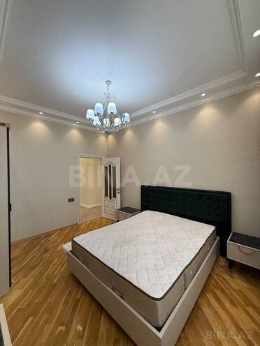 Сдаётся 3-комн. новостройка 110 м², м. 8 ноября, photo 8 from 18