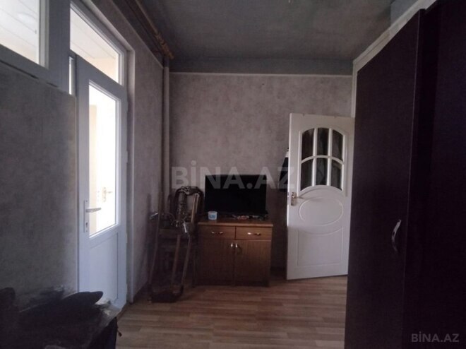 Продаётся 3-комн. вторичка 50 м², м. Халглар Достлугу, photo 1 from 10