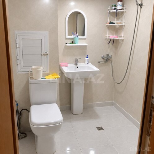 Satılır 1 otaqlı köhnə tikili 47 m², İnşaatçılar m., photo 7 from 8