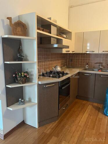 İcarəyə verilir 2 otaqlı köhnə tikili 76 m², Sahil m., photo 6 from 14