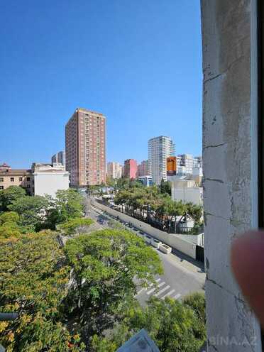 Satılır 2 otaqlı köhnə tikili 40 m², 28 May m., photo 20 from 25