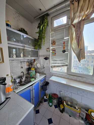 Satılır 2 otaqlı köhnə tikili 40 m², 28 May m., photo 18 from 25