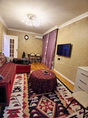 İcarəyə verilir 2 otaqlı köhnə tikili 40 m², Elmlər Akademiyası m., photo 1 from 21