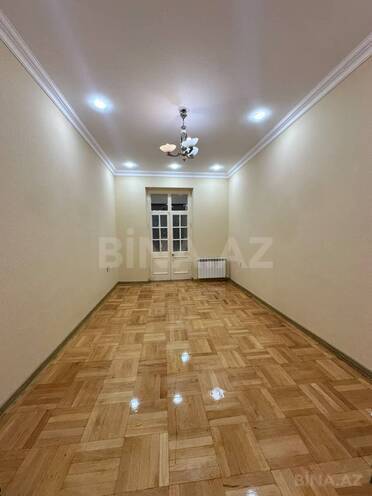 İcarəyə verilir 3 otaqlı köhnə tikili 75 m², Elmlər Akademiyası m., photo 3 from 10