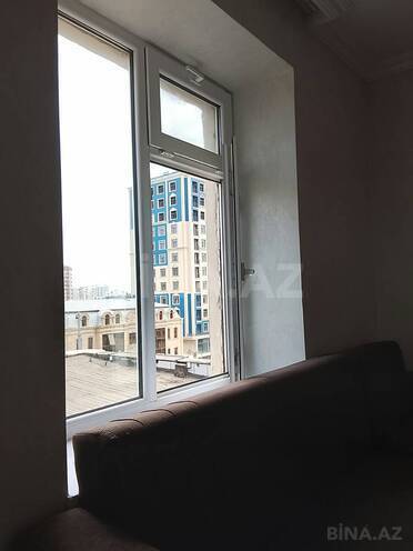 Satılır 1 otaqlı köhnə tikili 40 m², İnşaatçılar m., photo 27 from 30