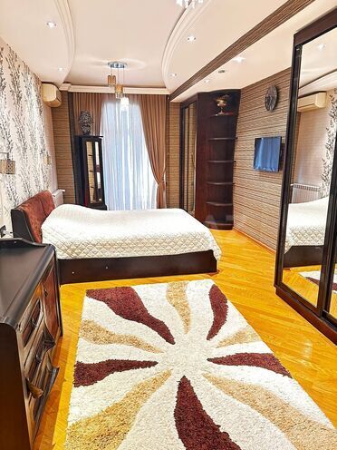 Сдается 3-комн. новостройка 140 м², м. Гянджлик, photo 4 from 12