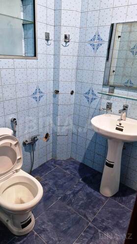 İcarəyə verilir 2 otaqlı köhnə tikili 60 m², 8 Noyabr m., photo 12 from 16