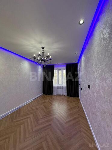 Продается 3-комн. вторичка 65 м², Хатаинский р., photo 1 from 13