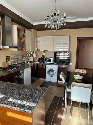 Продается 4-комн. новостройка 215 м², м. Элмляр Академиясы, photo 10 from 12