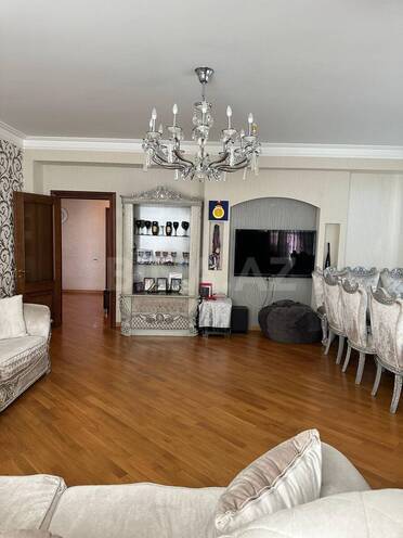 Продается 4-комн. новостройка 215 м², м. Элмляр Академиясы, photo 3 from 12