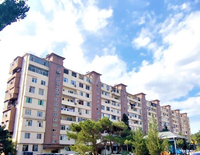 Продается 4-комн. вторичка 100 м², м. Ази Асланов, photo 3 from 17