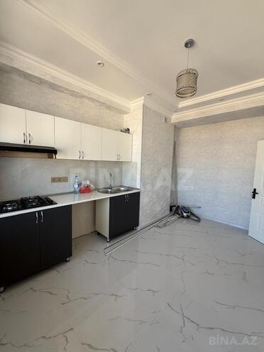 Сдается 2-комн. новостройка 70 м², м. Кара Караев, photo 1 from 14
