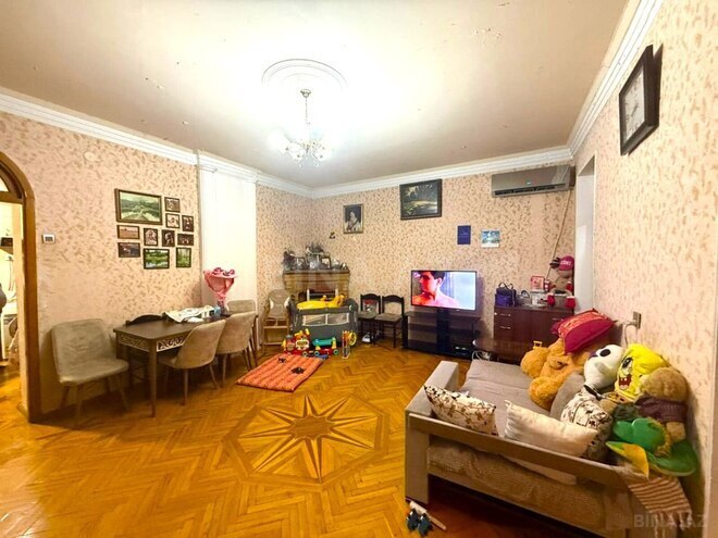 Satılır 3 otaqlı köhnə tikili 70 m², Bakıxanov q., photo 3 from 12