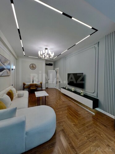 Сдается 2-комн. новостройка 70 м², м. Элмляр Академиясы, photo 3 from 13