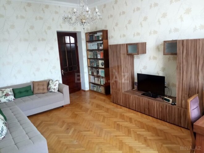 Продается 2-комн. вторичка 65 м², м. Элмляр Академиясы, photo 15 from 20