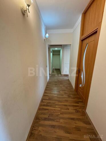 Satılır 2 otaqlı köhnə tikili 65 m², Massiv V q., photo 9 from 13