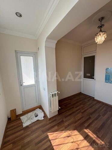 Satılır 2 otaqlı köhnə tikili 65 m², Massiv V q., photo 4 from 13