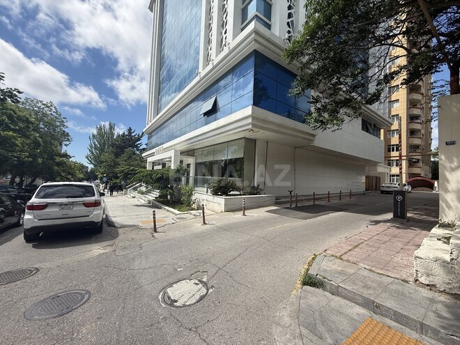 Продаётся 4-комн. новостройка 230 м², м. Низами, photo 11 from 17
