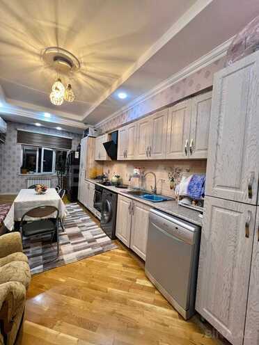 Продается 3-комн. новостройка 140 м², Абшеронcкий  р., photo 10 from 13