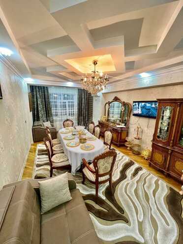 Продается 3-комн. новостройка 140 м², Абшеронcкий  р., photo 1 from 13